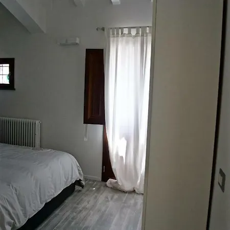 Piazza San Giorgio 9/10 Randazzo