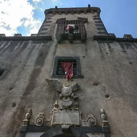 Piazza San Giorgio 9/10 Randazzo
